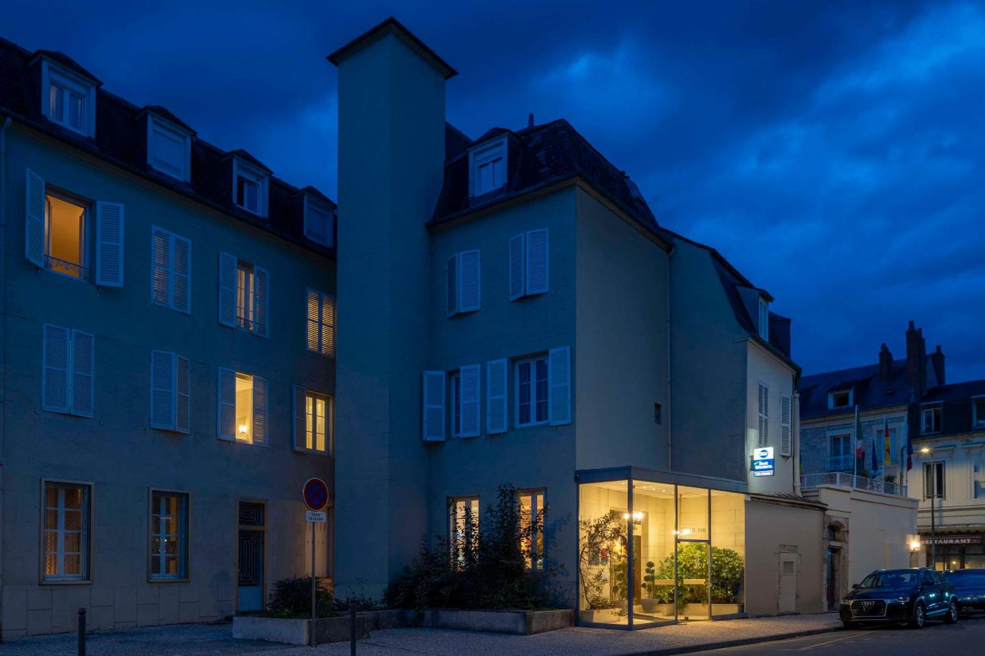 Best Western De Diane Nevers Esterno foto