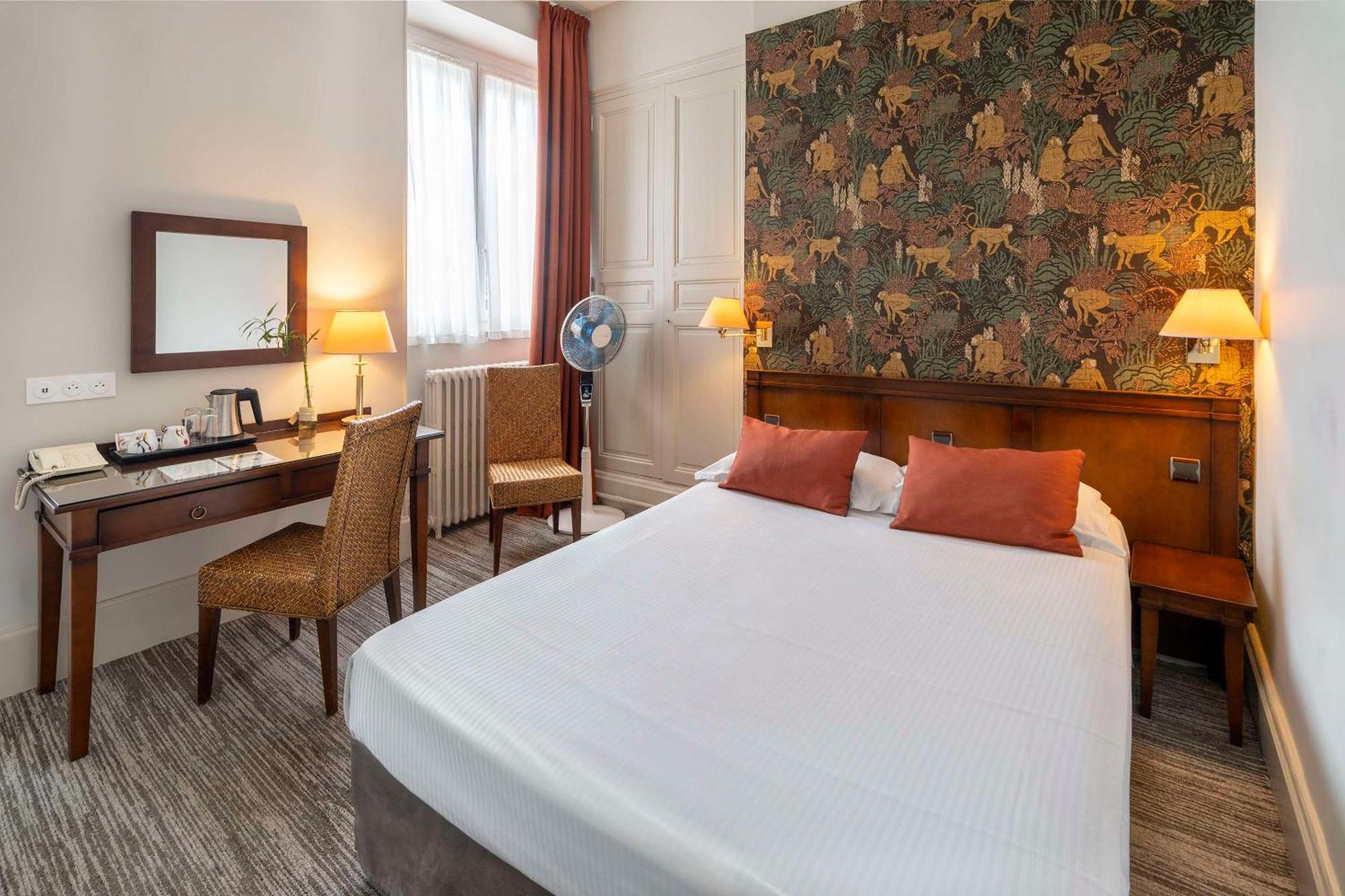 Best Western De Diane Nevers Esterno foto