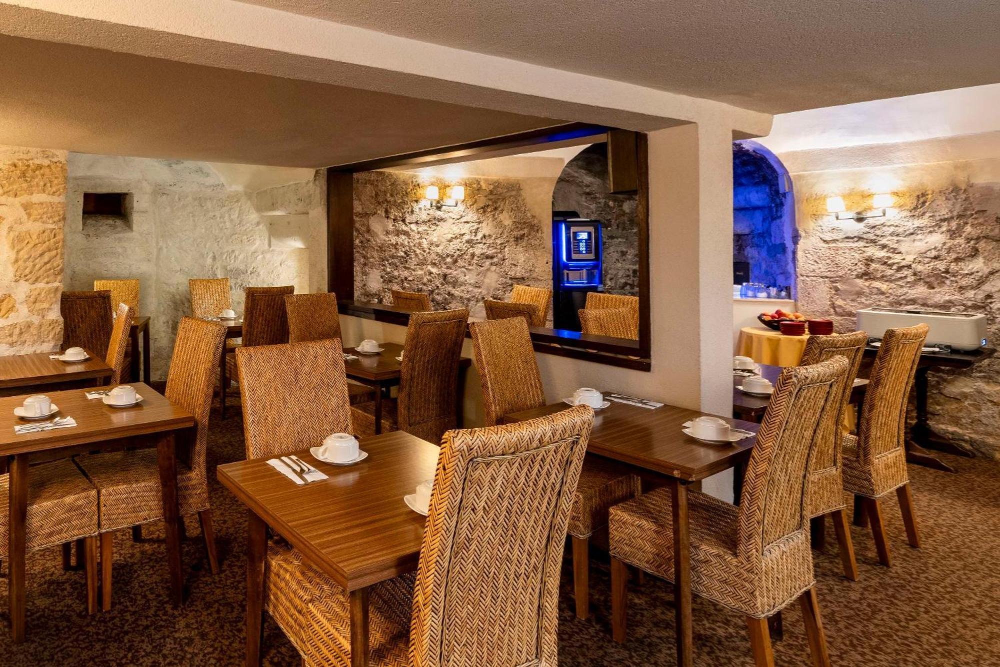 Best Western De Diane Nevers Esterno foto