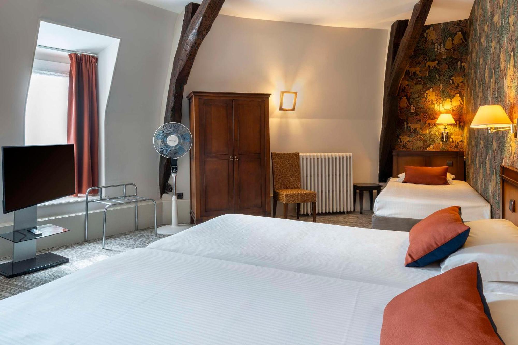 Best Western De Diane Nevers Esterno foto