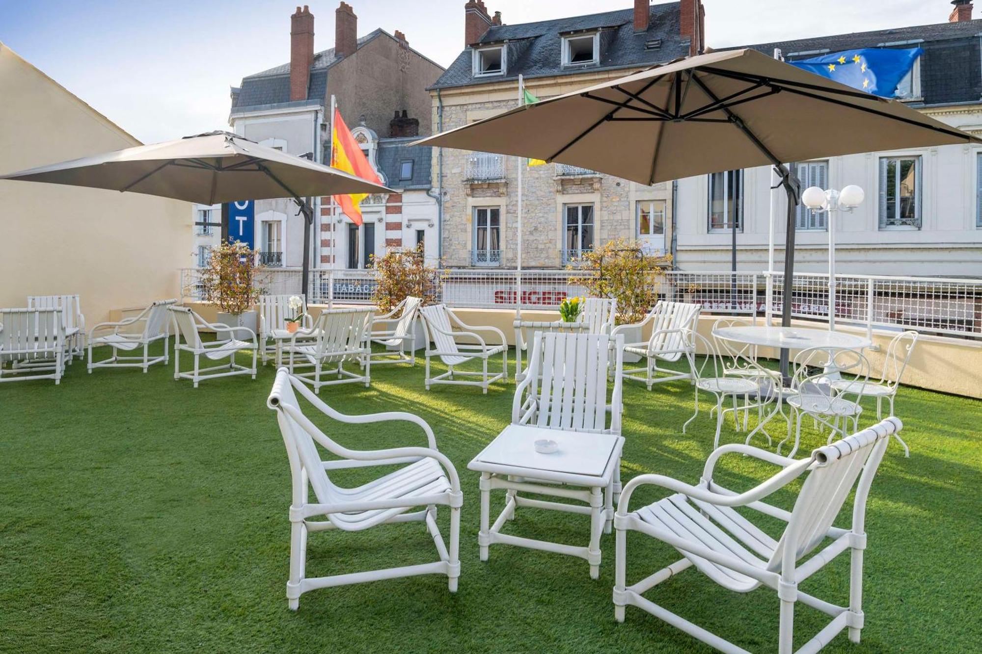Best Western De Diane Nevers Esterno foto